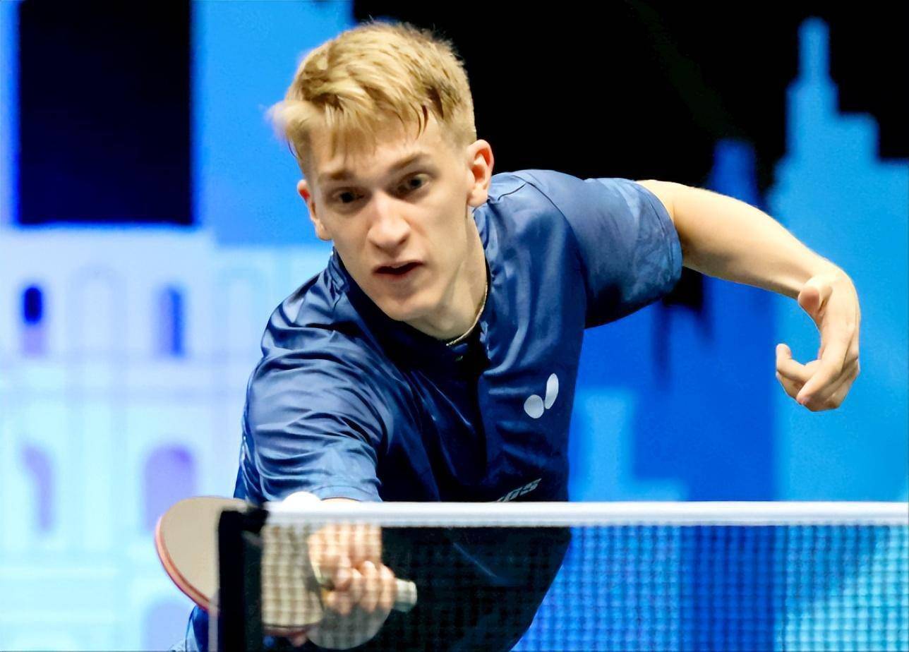 开云体育官网-Valorant选手爆冷获胜，专家预测失准