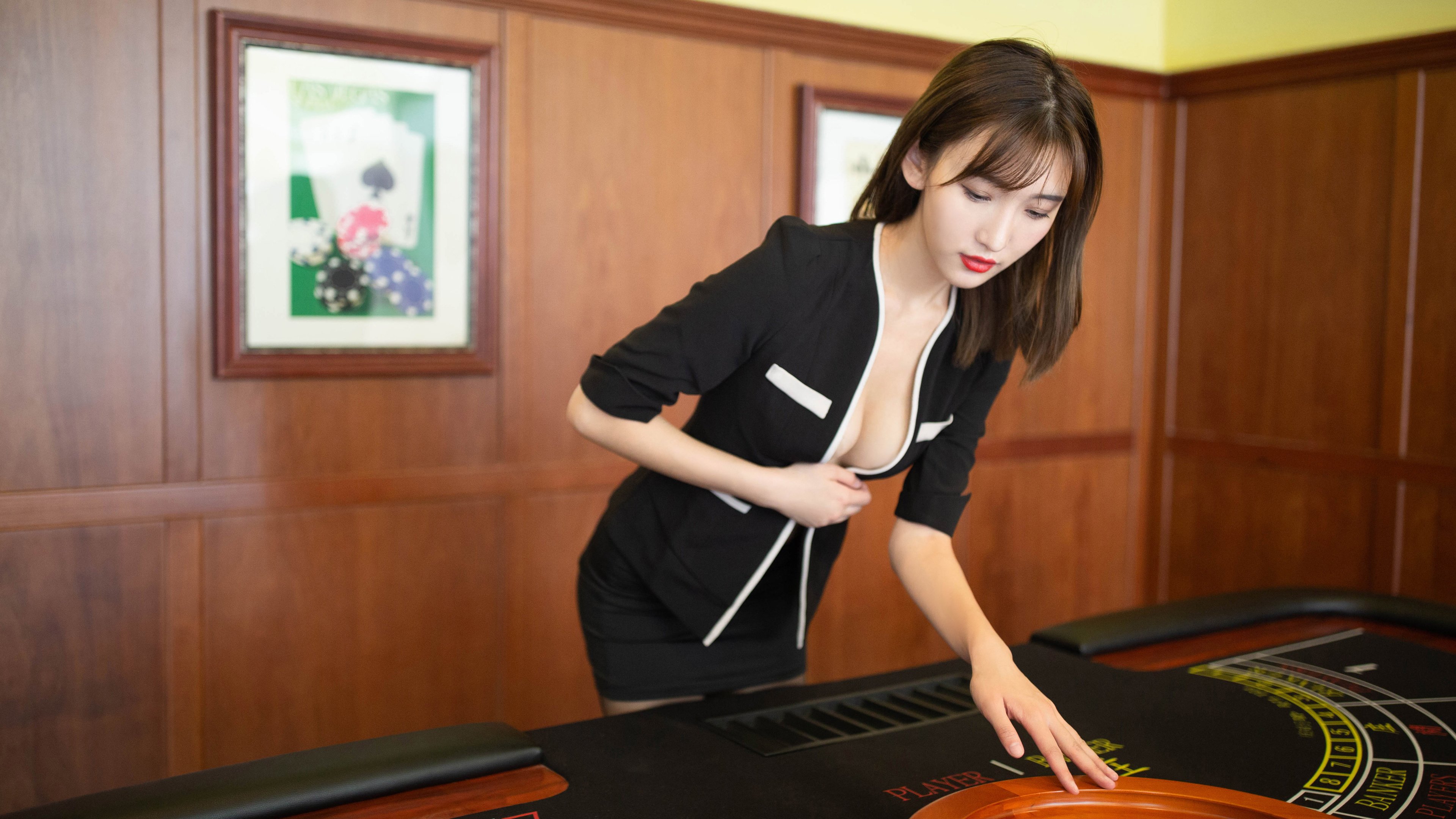 开云体育APP下载-冷静燃烧的密钥，福克斯在对阵魔术队之夜的关键时刻